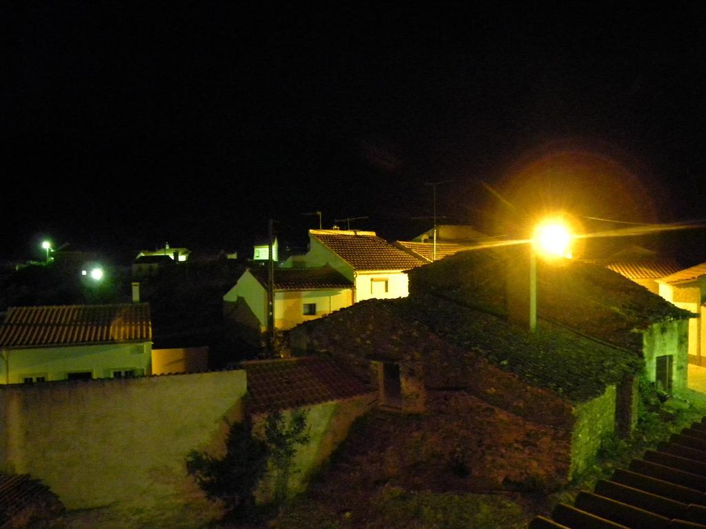 Casa Das Estevas Foz do Cobrão 外观 照片